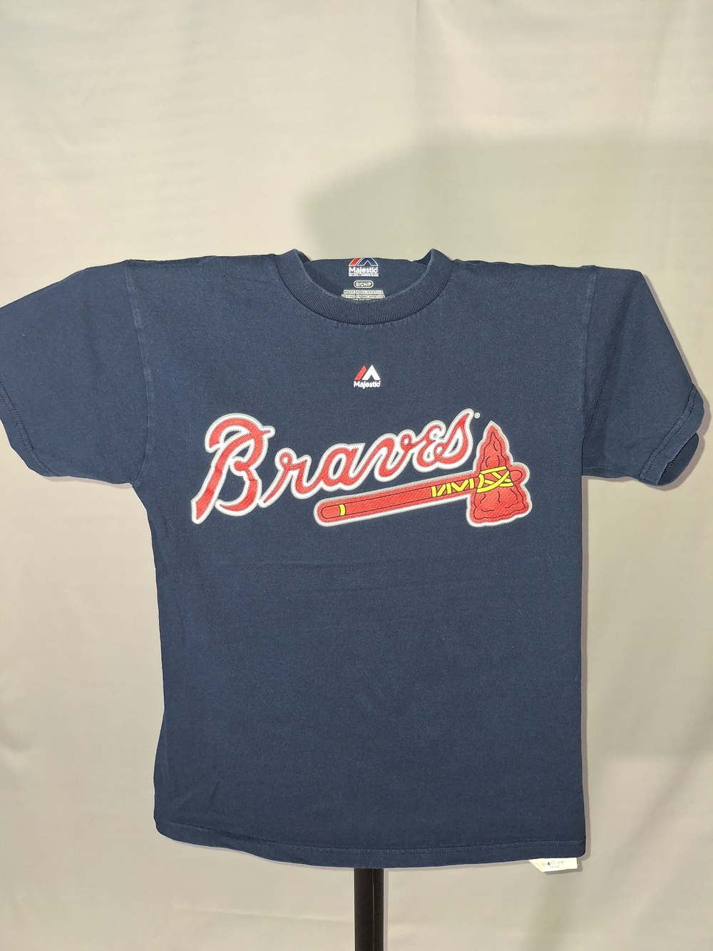 Majestic Navy Atlanta Braves Graphic Tee with Red and White Accents
